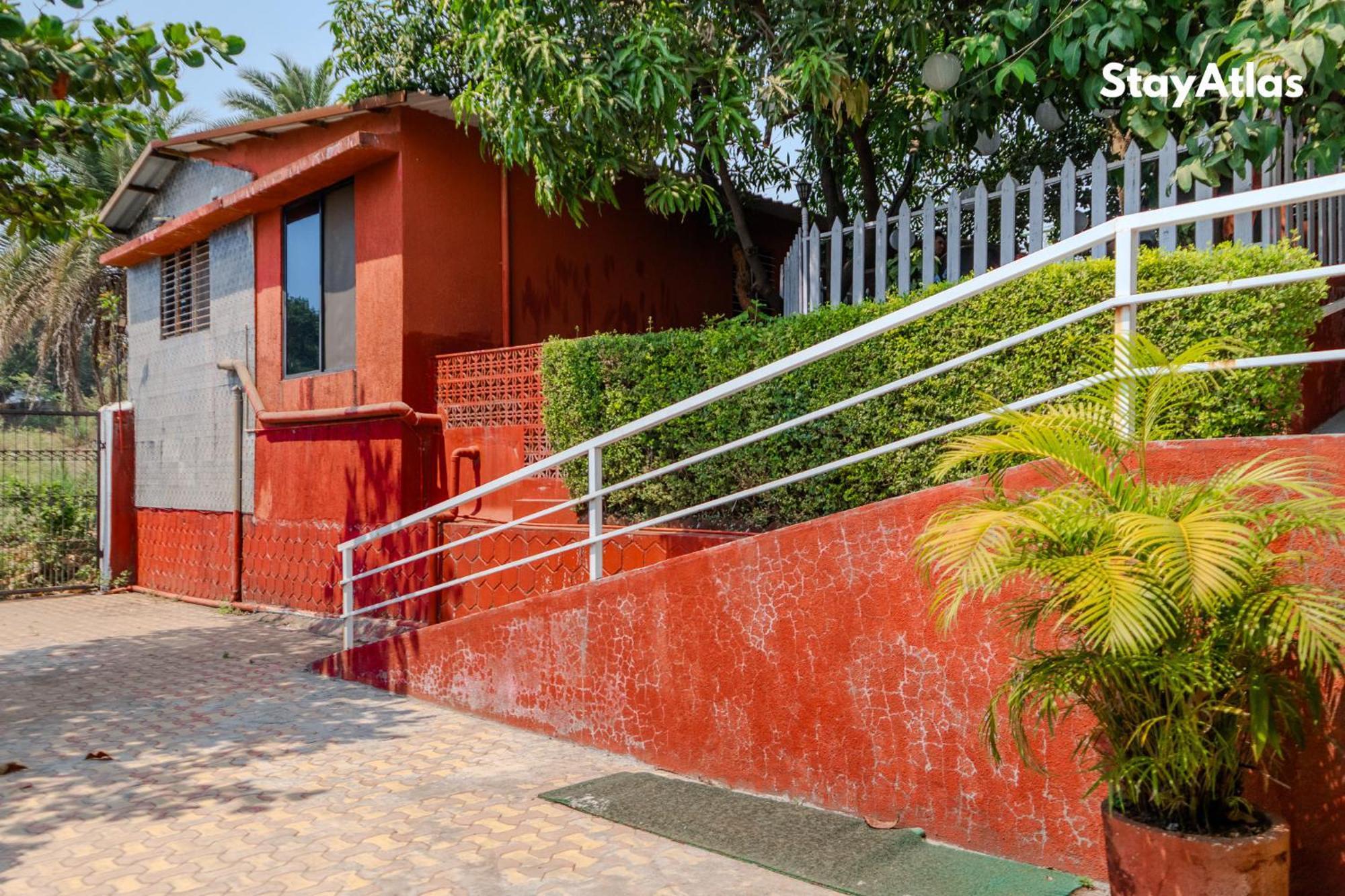 Nysa Villa & Homestay By Stayatlas Igatpuri Dış mekan fotoğraf